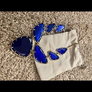 Kendra Scott necklace